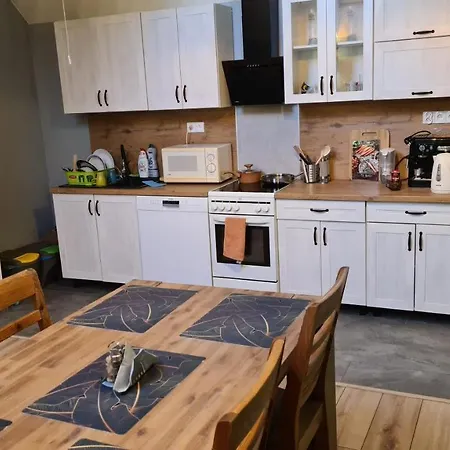 W20 Hostel Goledzinow