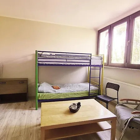 W20 Hostel Goledzinow