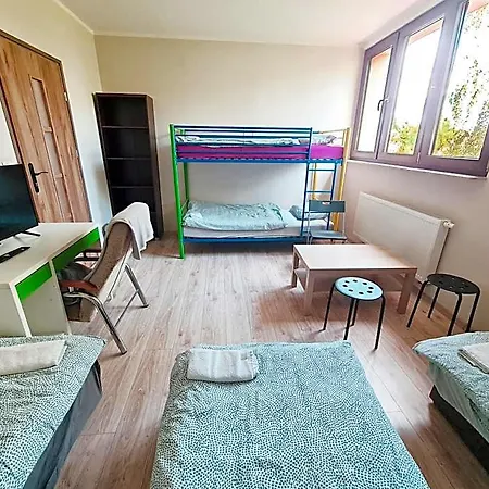 Hostel W20