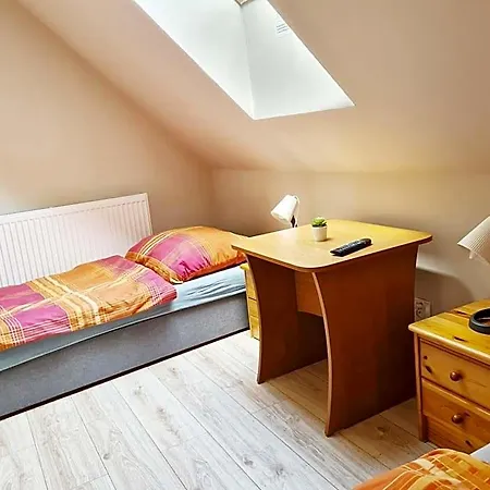 W20 Hostel Goledzinow