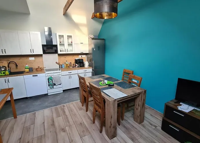 W20 Hostel Goledzinow