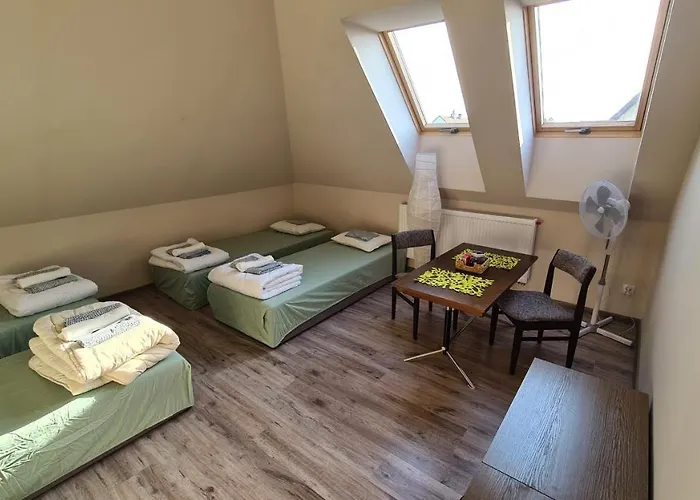 Hostel W20 Goledzinow