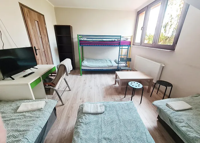 W20 Hostel Goledzinow